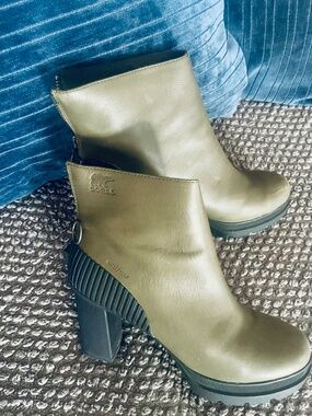 Sorrel boots